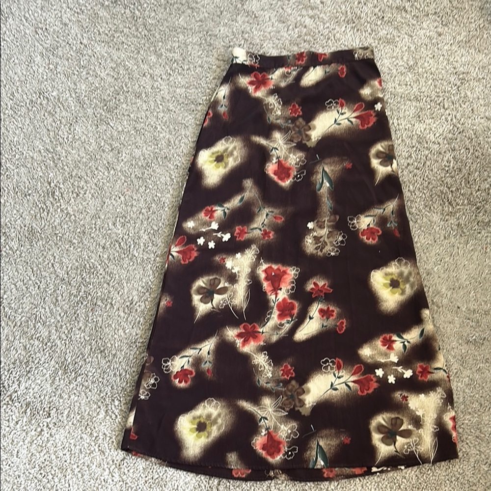 Floral Patterned Skirt - Brown and Red